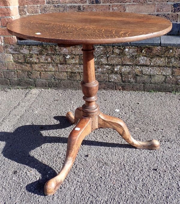 A GEORGE III PROVINCIAL OAK TRIPOD TABLE