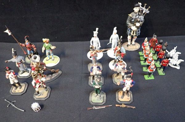 A QUANTITY OF PAINTED SOLDIERS