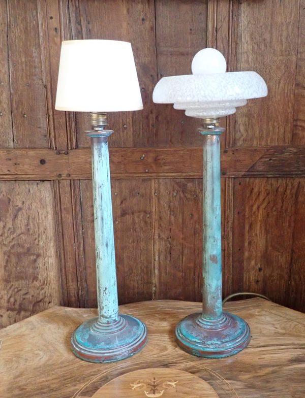 A PAIR OF GREEN PATINATED BRONZED METAL ELECTRIC TABLE LAMPS
