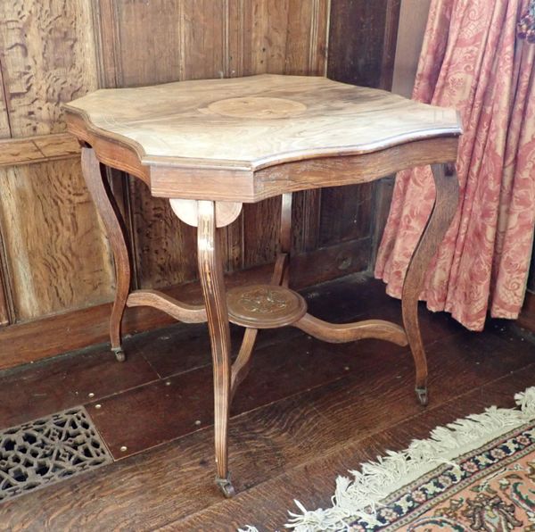 AN EDWARDIAN ROSEWOOD OCCASIONAL TABLE
