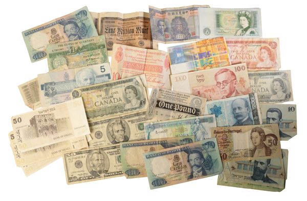 A QUANTITY OF MIXED WORLD BANK NOTES