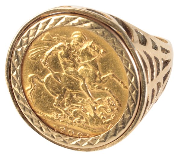 A 1906 EDWARD VII 1906  GOLD SOVERIGN RING