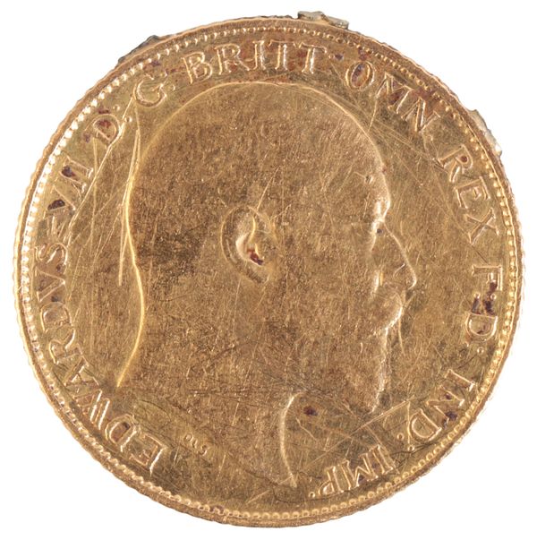 A 1909 EDWARD VII GOLD HALF SOVEREIGN