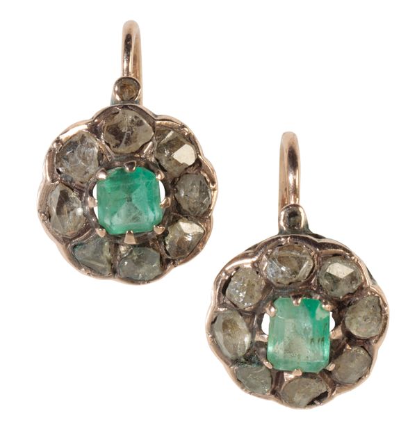 A PAIR OF 19TH CENTURY EMERALD AND DIAMOND CLUSTER  EARRINGS