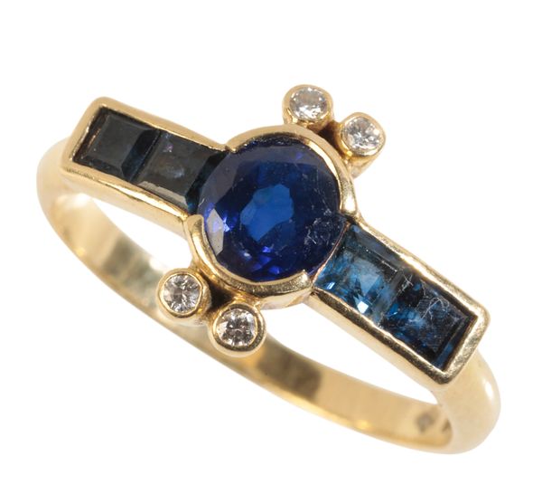 A SAPPHIRE AND DIAMOND RING