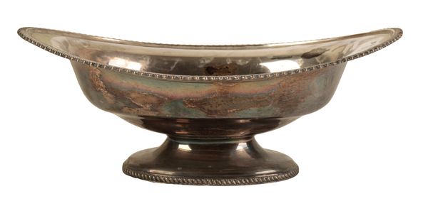 AN EDWARD VII SILVER OVAL BOWL