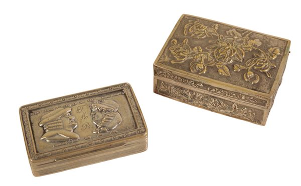 A 19TH CENTURY CONTINENTAL WHITE METAL SNUFF BOX