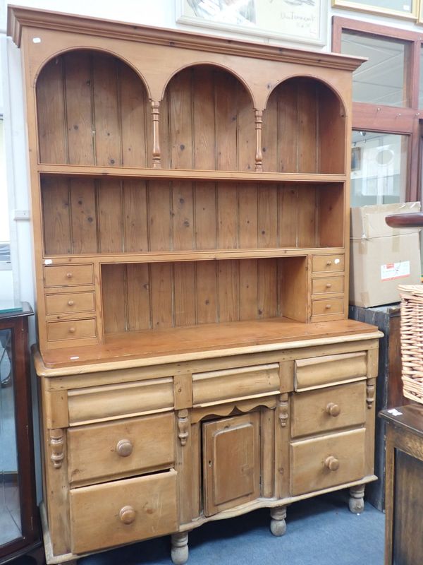 A 19TH CENTURY PINE KITCHEN DRESSER