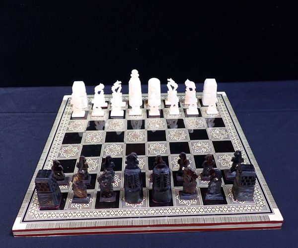 CHESS SET AND BOARD