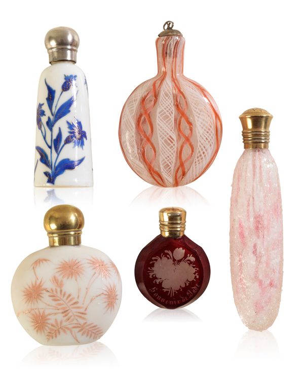 A GROUP OF FIVE SCENT AND SNUFF BOTTLES