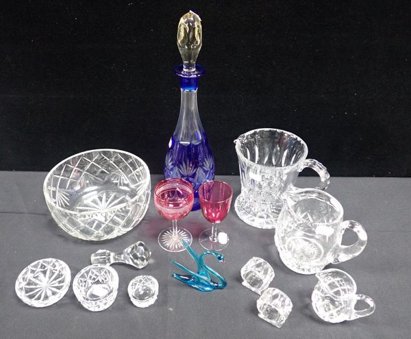 A QUANTITY OF CUT GLASSWARE