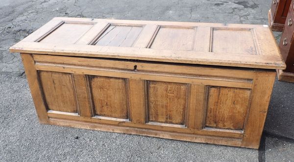 AN OAK COFFER