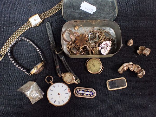 SMALL COLLECTION OF YELLOW METAL AND 'GOLD' INCLUDING TEETH