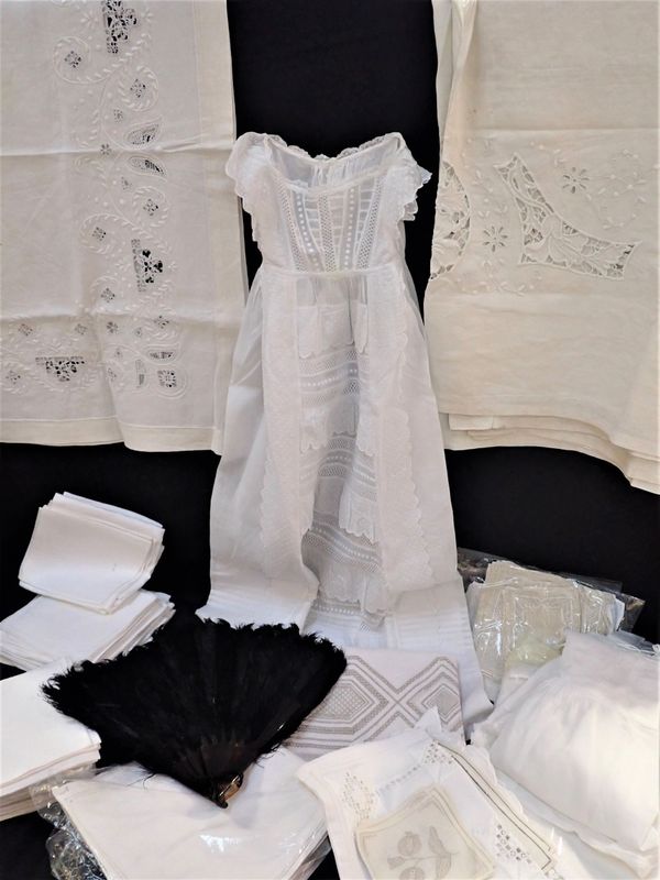 A COLLECTION OF MIXED LINEN INCLUDING  A  VICTORIAN CHRISTENING GOWN