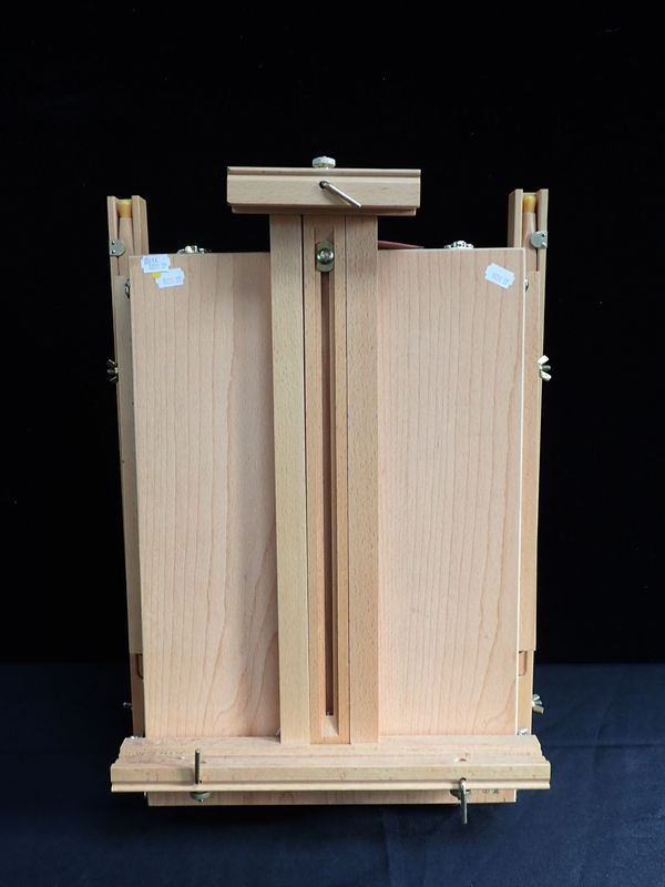 A MODERN BEECH ARTIST'S FOLDING EASEL