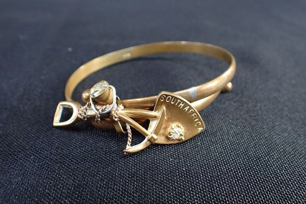 A SOUTH AFRICAN MINING BANGLE