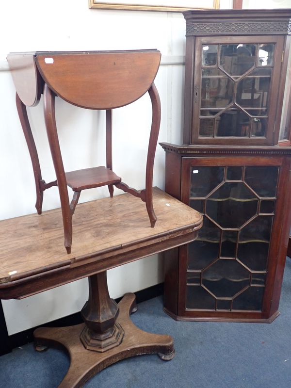 A WILLIAM IV ROSEWOOD TEA TABLE