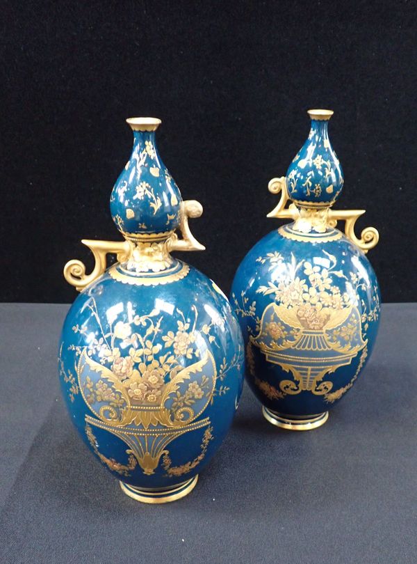 ROYAL CROWN DERBY: A PAIR OFVASES