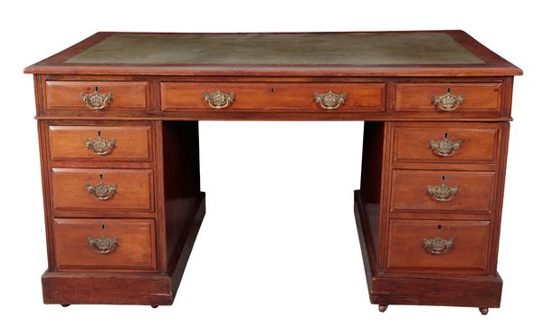 AN EDWARDIAN MAHOGANY PEDESTAL DESK