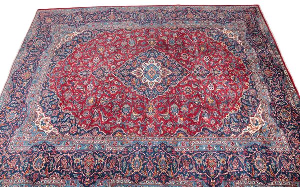 A KASHAN CENTRAL PERSIAN CARPET