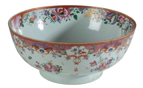 A CHINESE EXPORT PUNCH BOWL