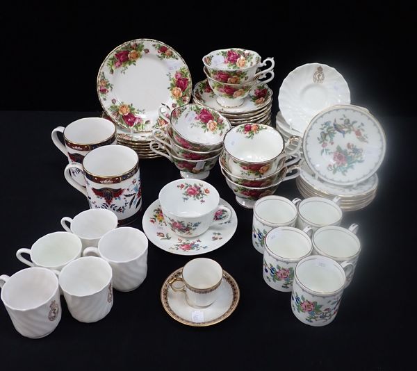 A QUANTITY OF ROYAL ALBERT 'OLD COUNTRY ROSES' TEA WARE