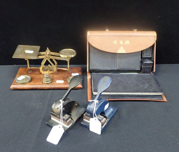 A SET OF POSTAL SCALES, A TRAVELLING WRITING CASE