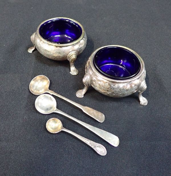 A PAIR OF SILVER SALTS, LONDON 1846,  WILLIAM MOULSON