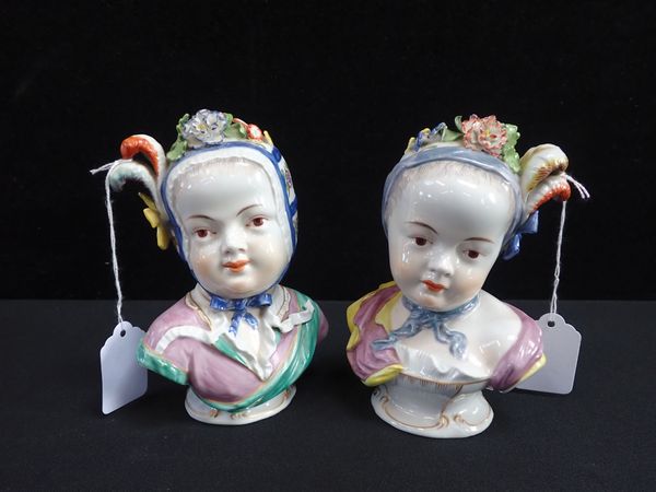 A PAIR OF VIENNA PORCELAIN BUSTS