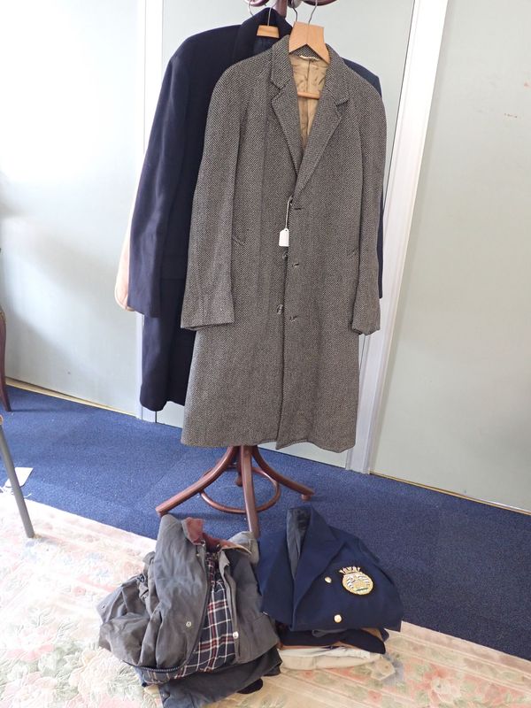 AN AUSTIN REED CROMBIE OVERCOAT