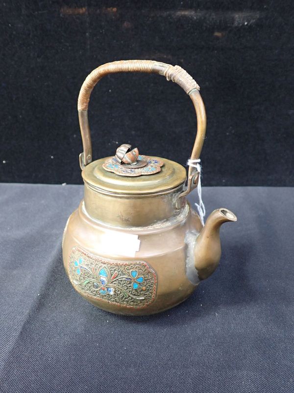 A JAPANESE BRASS KETTLE, WITH ENAMELLED DECORATION