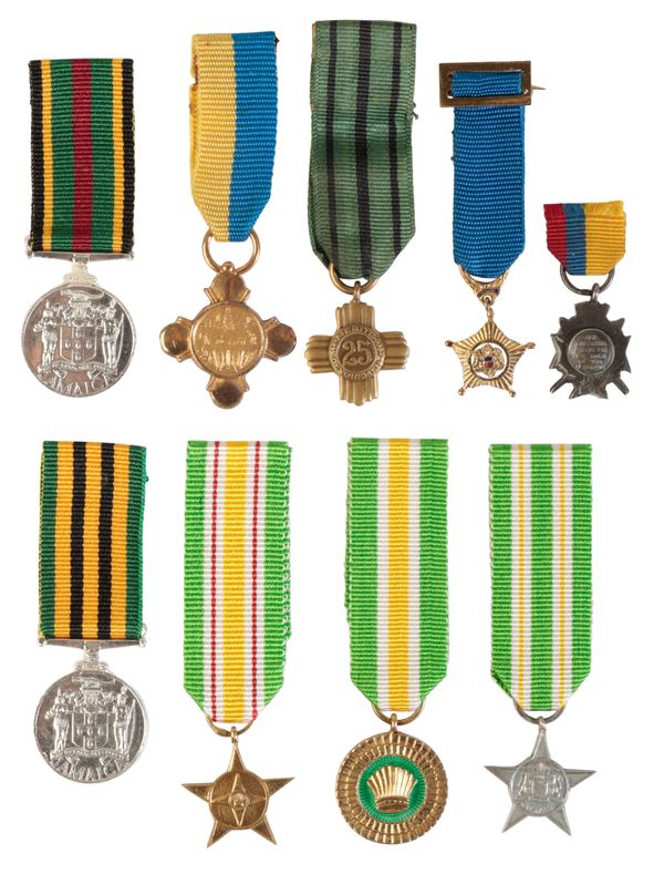 CENTRAL AND SOUTH AMERICA. A COLLECTION OF MINIATURE ORDERS AND MEDALS