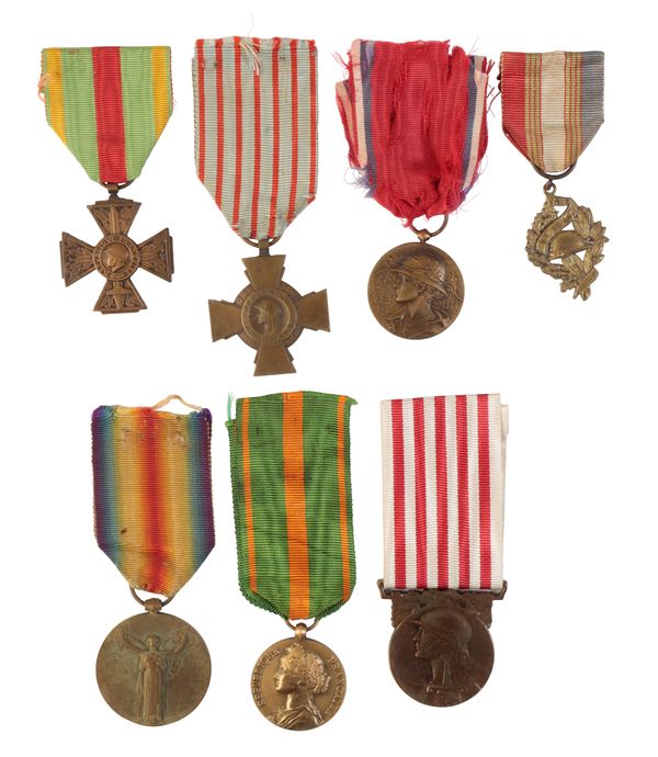 FRANCE. A SELECTION OF GREAT WAR MEDALS