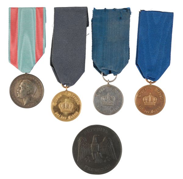 GERMANY: HESSE-DARMSTADT. GENERAL HONOUR DECORATION FOR BRAVERY,1894-1918 ISSUE AND PRUSSIA LONG SERVICE AND RESCUE AWARDS