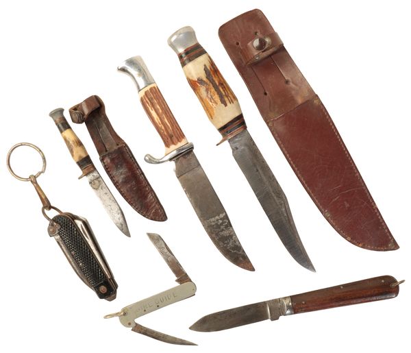 A BOWIE KNIFE