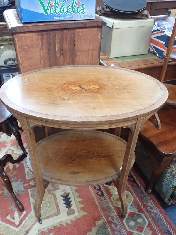 A LATE VICTORIAN ROSEWOOD OVAL OCCASIONAL TABLE