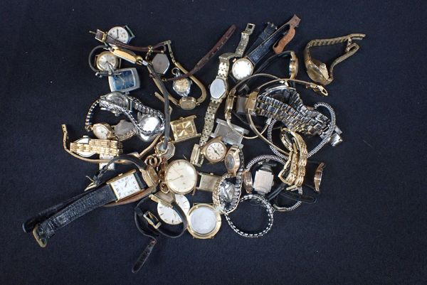 A QUANTITY OF VARIOUS LADY'S AND GENTLEMAN'S WRISTWATCHES