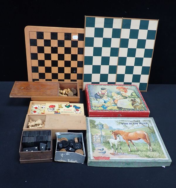 A COLLECTION OF VINTAGE WOODEN GAMES