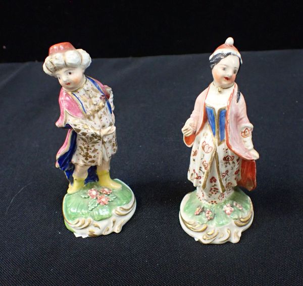 A PAIR OF 18TH CENTURY DERBY PORCELAIN FIGURES - SULTAN AND WIFE