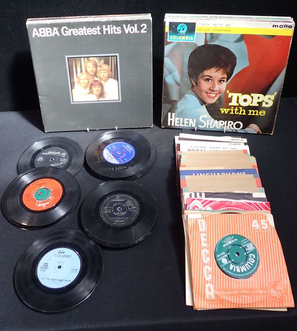 A QUANTITY OF 45RPM SINGLE AND LP RECORDS