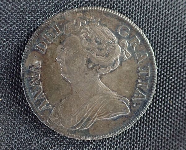 QUEEN ANNE 1712 HALF CROWN