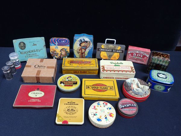 A COLLECTION OF VINTAGE TINS