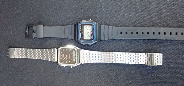 2 VINTAGE CASIO WATCHES