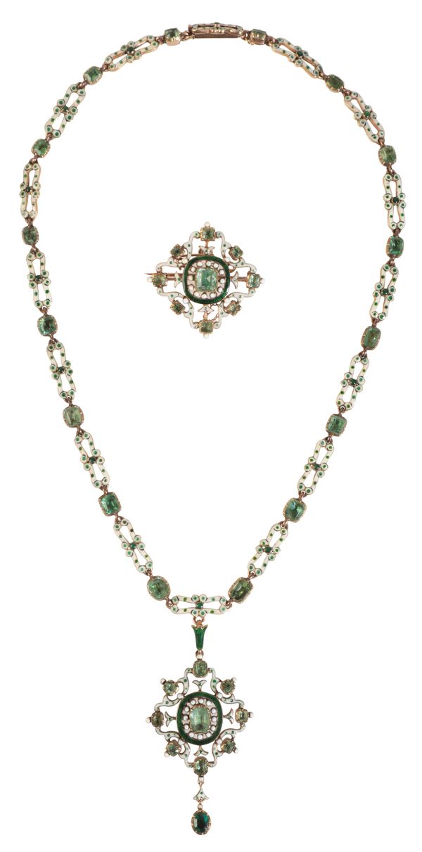 A GOLD COLOURED METAL, EMERALD AND ENAMELLED NECKLACE