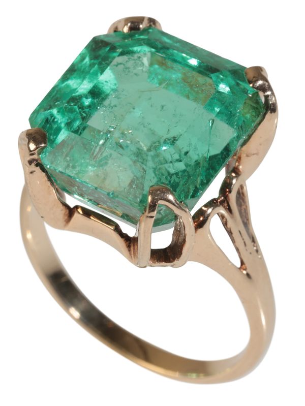 AN EMERALD RING