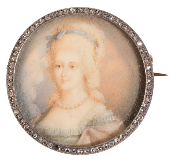 EARLY 20TH CENTURY SCHOOL, A MINIATURE PORTRAIT OF MARIE ANTOINETTE