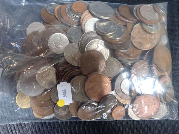 A QUANTITY OF VARIOUS BRITISH COINS