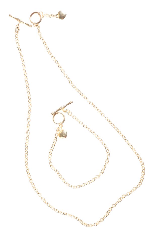 AN ITALIAN 9K GOLD NECKLACE AND MATCHING BRACELET