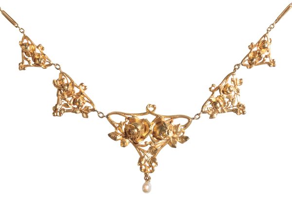 AN ART NOUVEAU FRENCH 18K NECKLACE