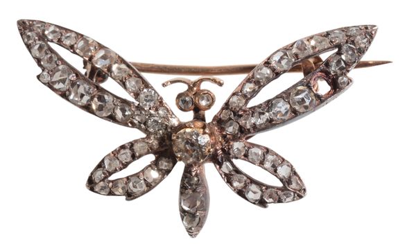 A DIAMOND BUTTERFLY BROOCH